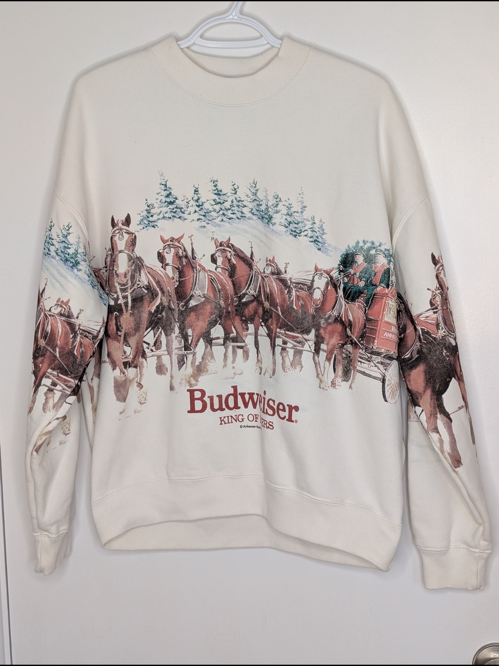 Abercrombie & Fitch Oversized Budweiser Clydesdale Holiday Graphic
